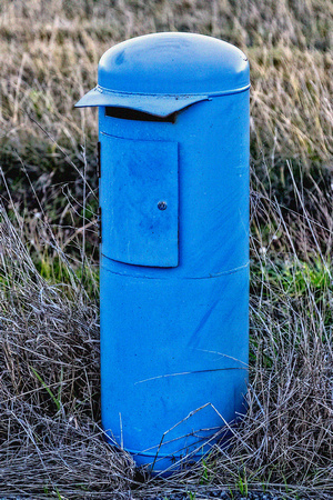 62-Gas Bottle turned Mail Box